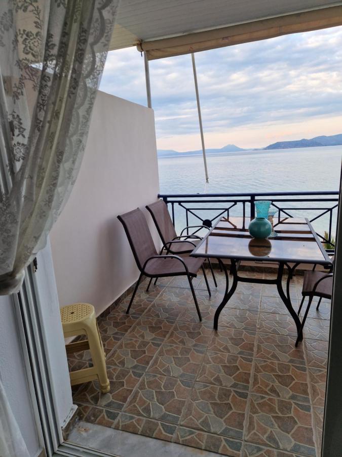 Апартаменты Korinthian Sea View Nerantza Экстерьер фото