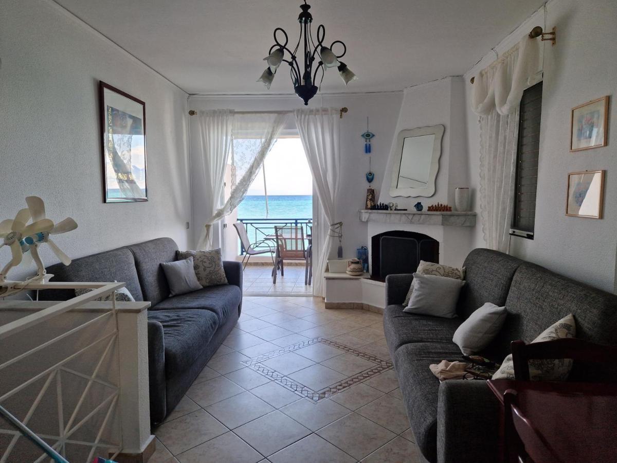 Апартаменты Korinthian Sea View Nerantza Экстерьер фото