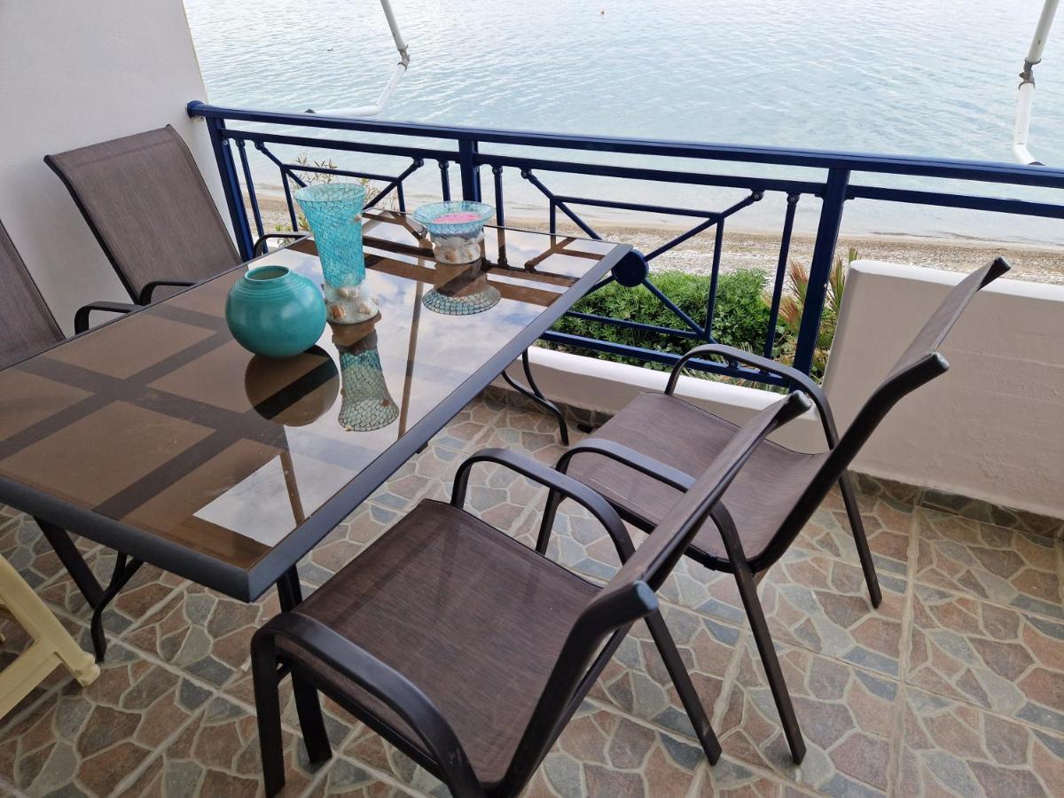Апартаменты Korinthian Sea View Nerantza Экстерьер фото